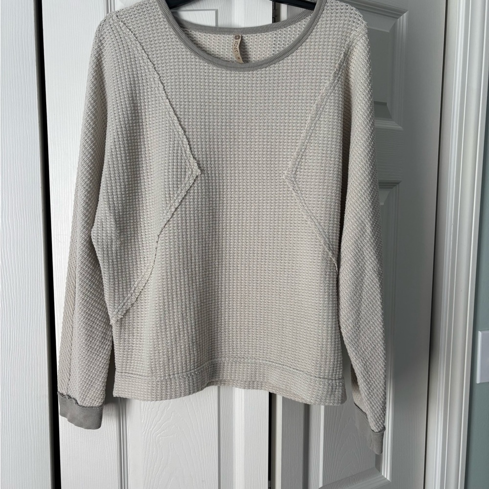 XCVI Light Gray Women's Crew Neck Sweater